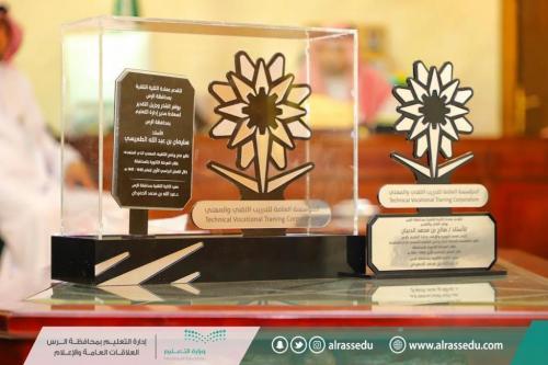 26cee371-907f-41cb-a0be-e51292509c47